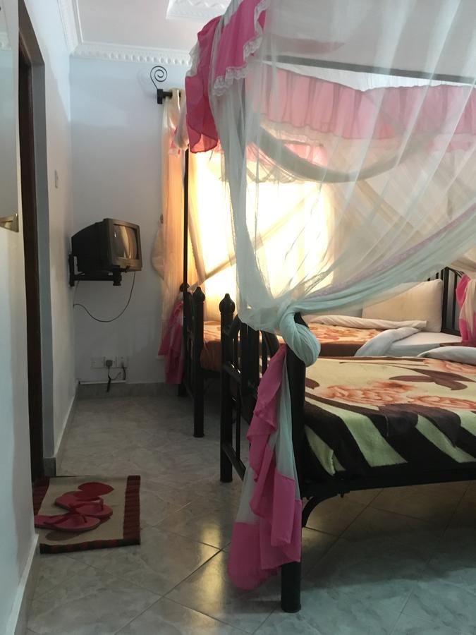 Kutetere Motel アルーシャ エクステリア 写真